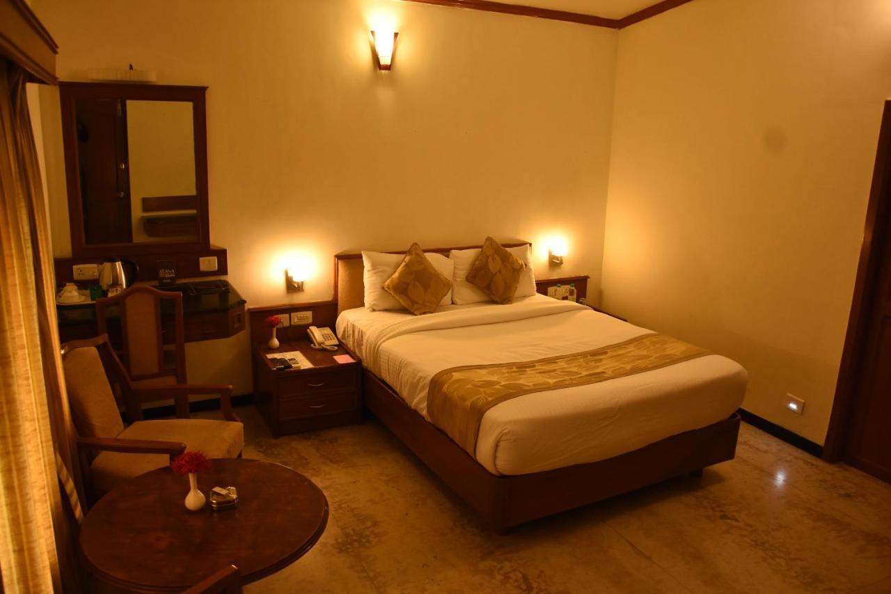 Poppys Vista Hotel Thirumurugan Poondi Eksteriør billede
