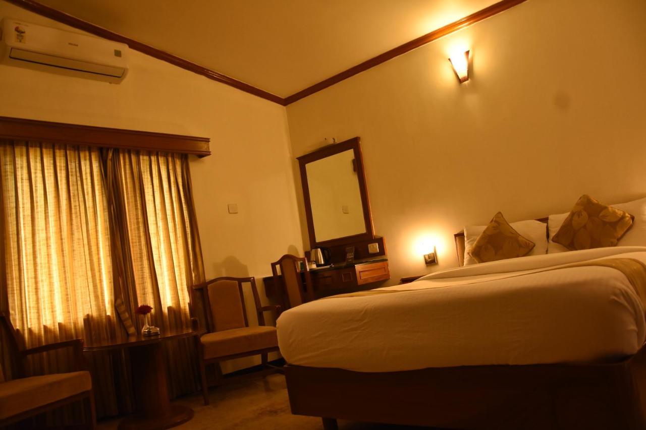 Poppys Vista Hotel Thirumurugan Poondi Eksteriør billede