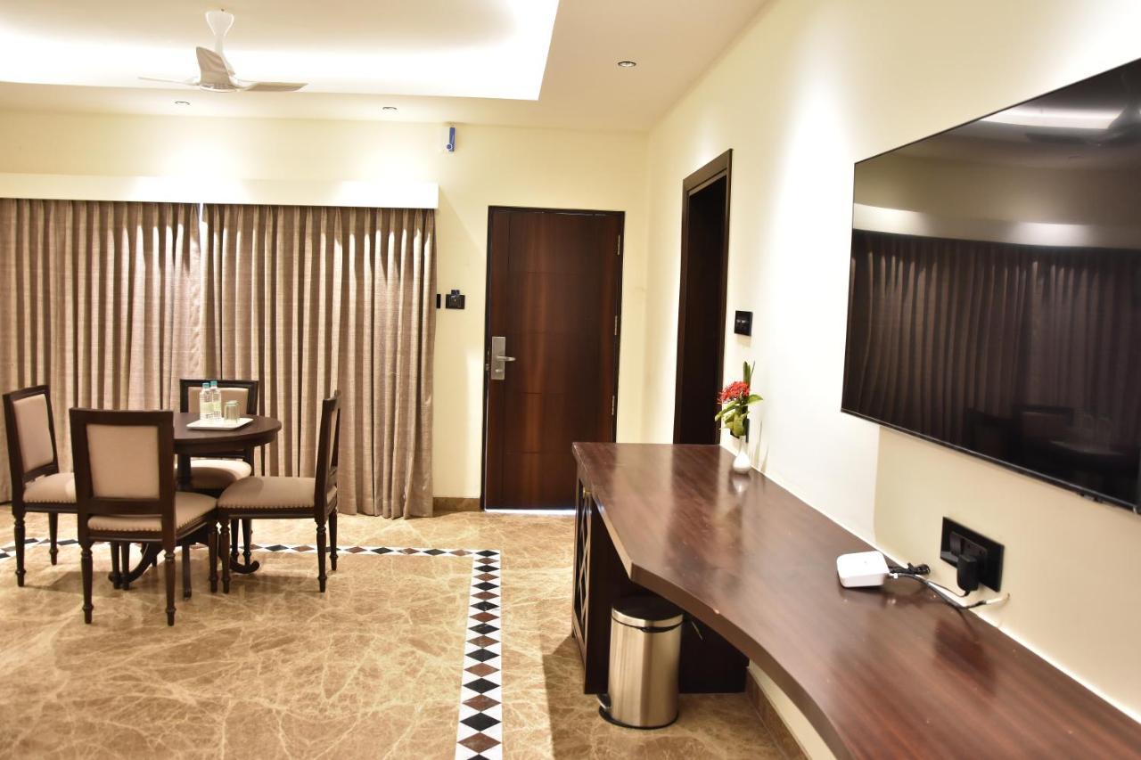 Poppys Vista Hotel Thirumurugan Poondi Eksteriør billede