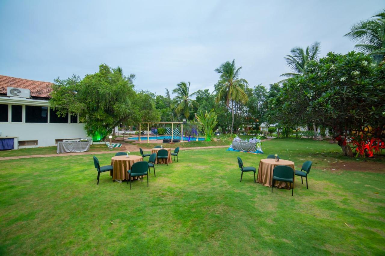 Poppys Vista Hotel Thirumurugan Poondi Eksteriør billede