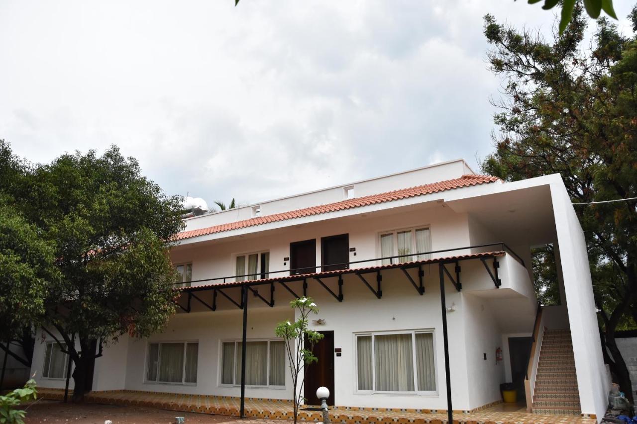Poppys Vista Hotel Thirumurugan Poondi Eksteriør billede
