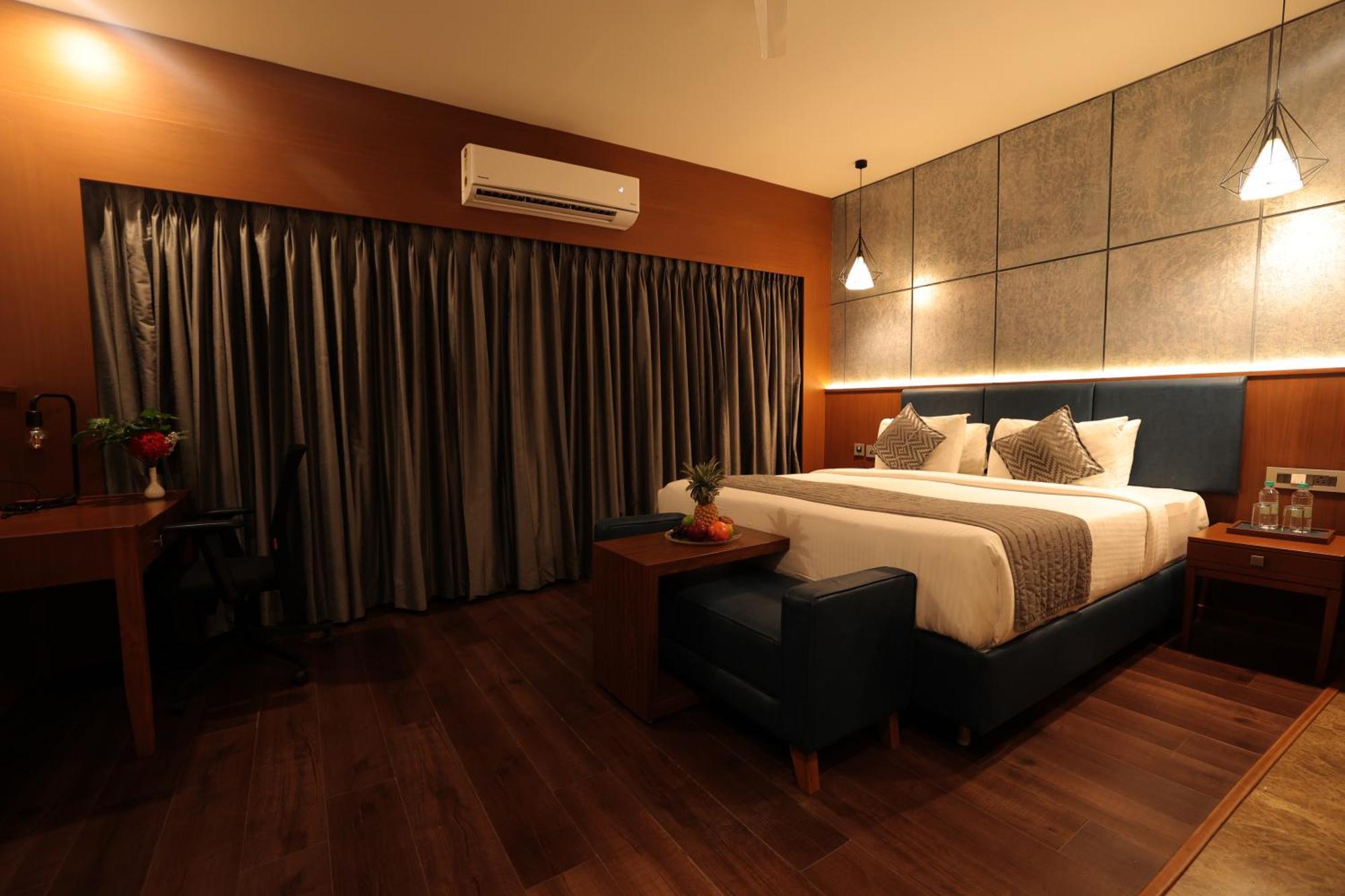 Poppys Vista Hotel Thirumurugan Poondi Eksteriør billede